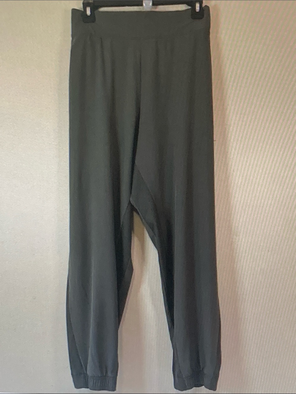 Athleta Olive Green Relaxed-Fit Joggers
